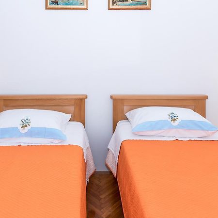 Apartment Promona Drniš Kültér fotó