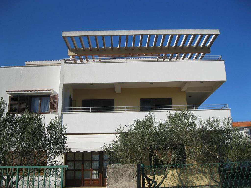 Apartment Promona Drniš Szoba fotó