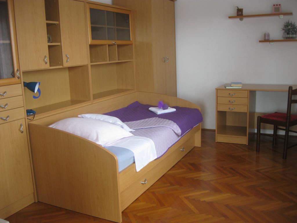 Apartment Promona Drniš Kültér fotó