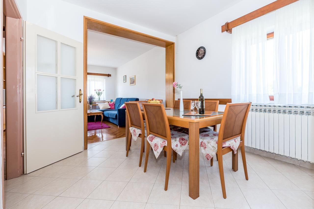 Apartment Promona Drniš Kültér fotó