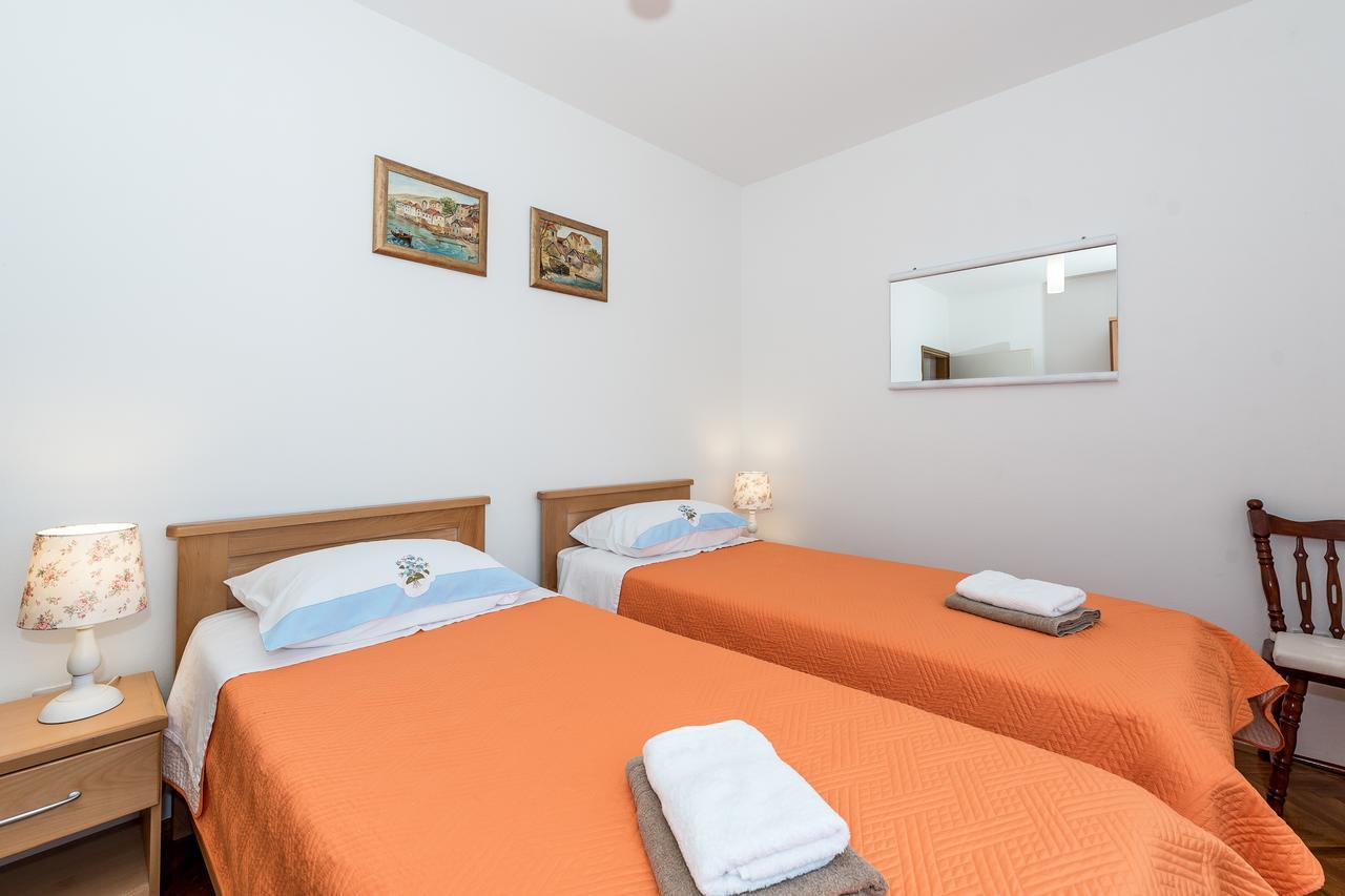 Apartment Promona Drniš Kültér fotó
