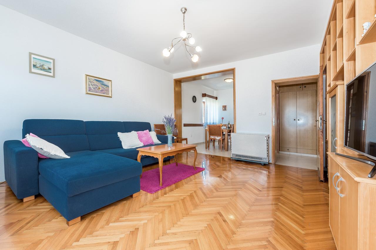 Apartment Promona Drniš Kültér fotó