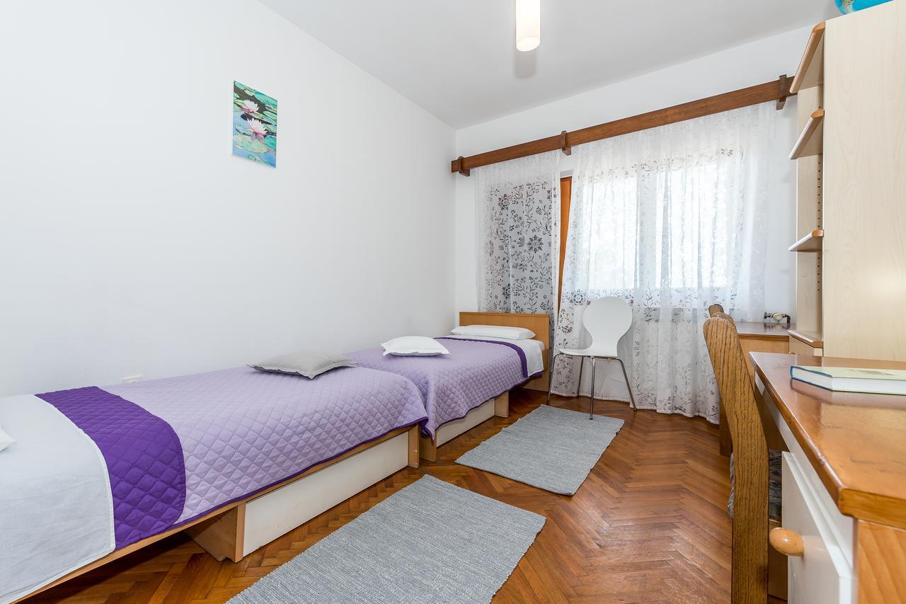 Apartment Promona Drniš Kültér fotó